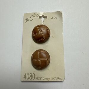 Le Chic Natural Brown Round Shank Buttons on Card 4080 36 7/8 inch Japan